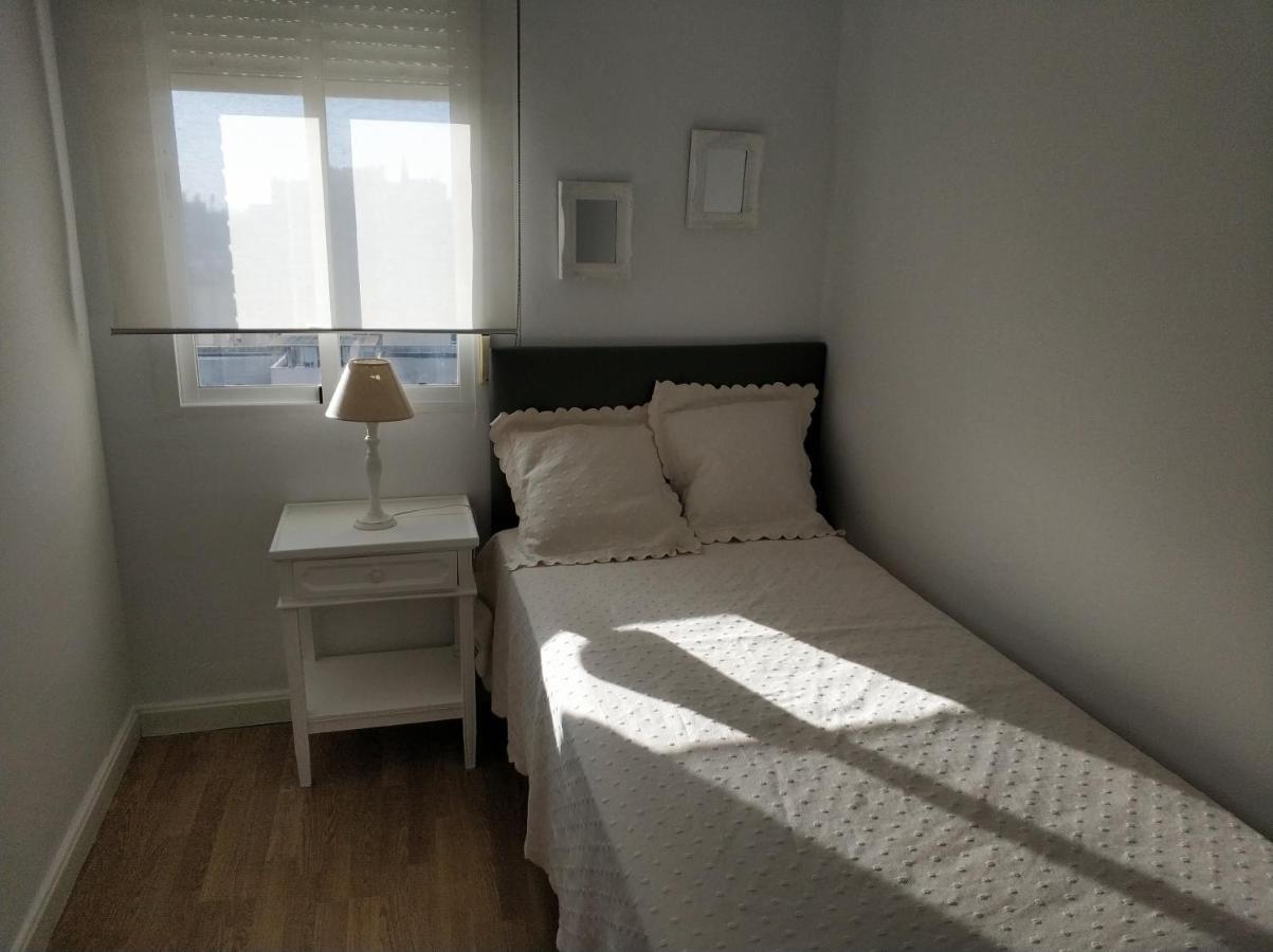 Guesting Goya Apartment Cadiz Bagian luar foto